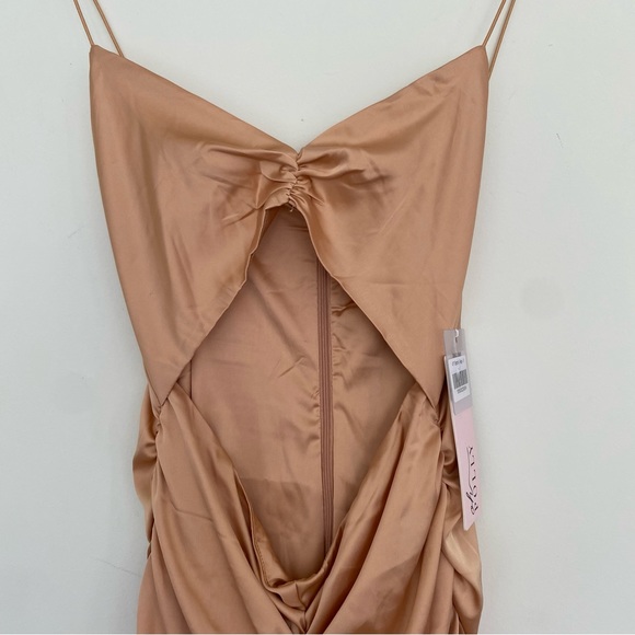 OH POLLY What I Want V neck Cut out Ruched Mini dress in Beige Gold satin NWT - Picture 4 of 11